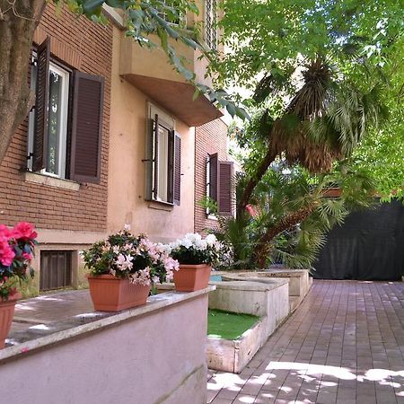 Tiburtina House Hotel Rome Exterior photo