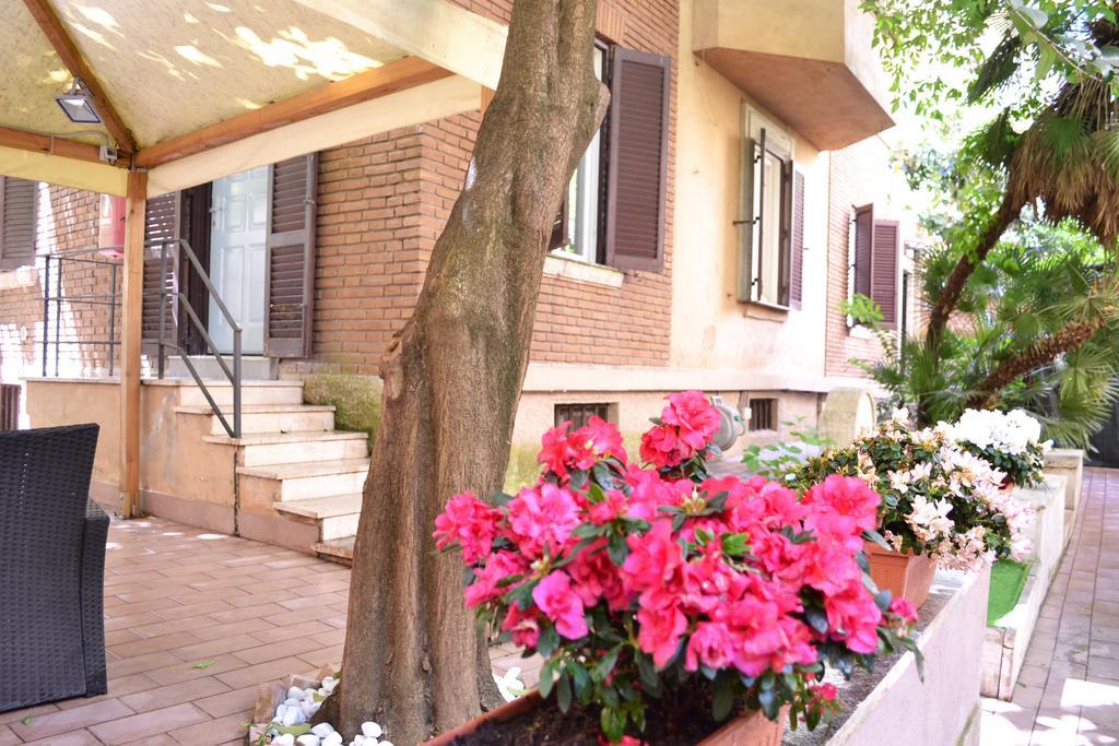 Tiburtina House Hotel Rome Exterior photo