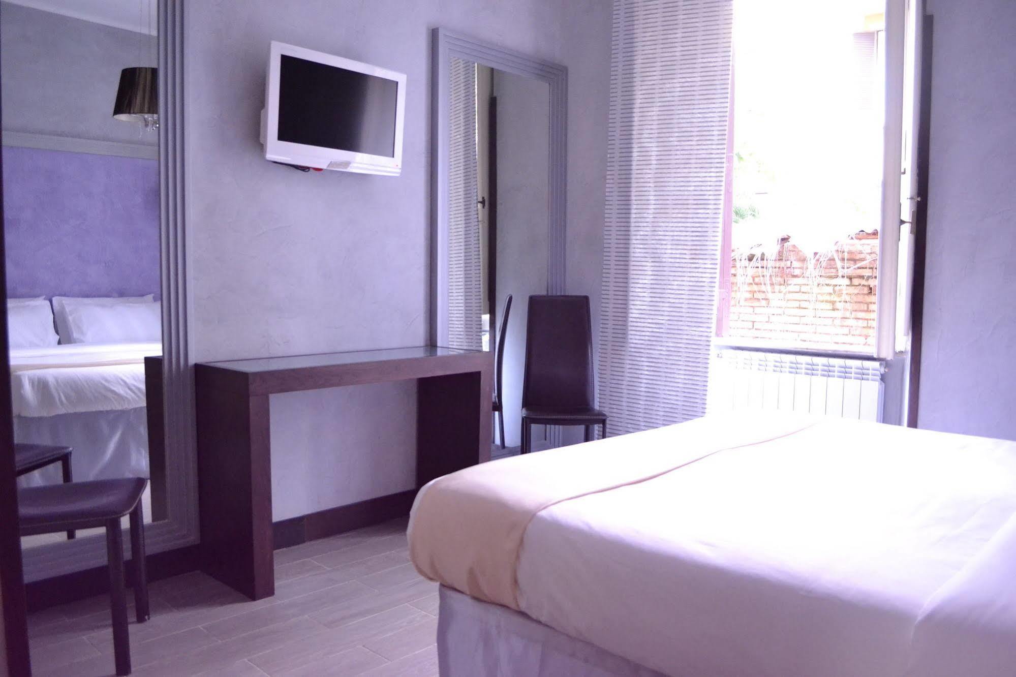 Tiburtina House Hotel Rome Exterior photo